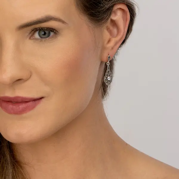 Brinco  Prata Envelhecido  Marcassitas  Com Madrepérola