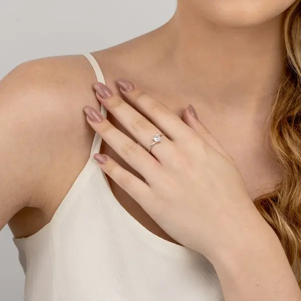 Anel  Prata Coração Com Zircônia