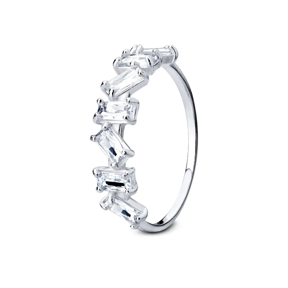 Anel  Prata Com Zircônias