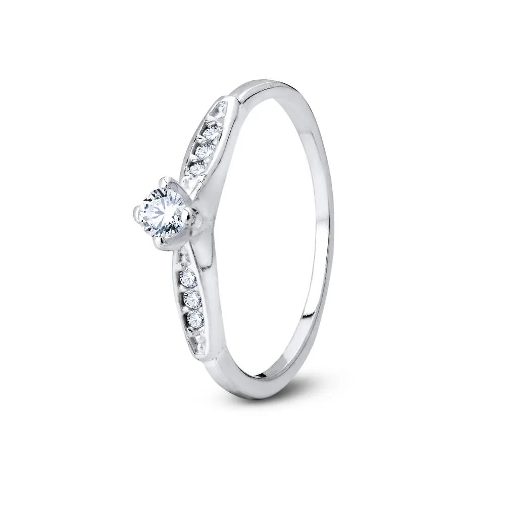 Anel Prata Solitário com Zircônias Laterais