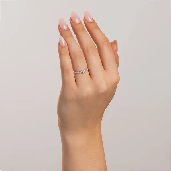 Anel Prata Solitário Coração Central