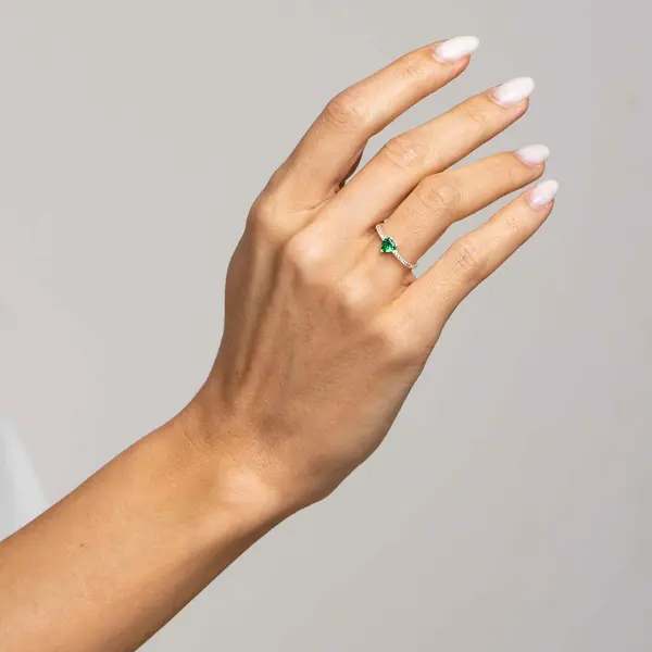 Anel Prata Solitário Coração