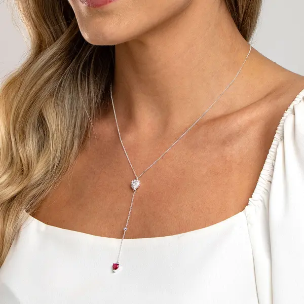 Gargantilha Prata Leve Dois Corações com Zircônias