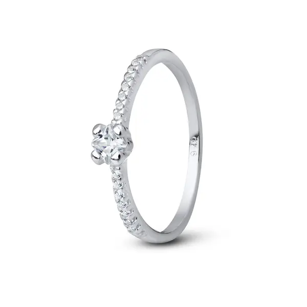 Anel Prata Solitário com Zircônias Laterais