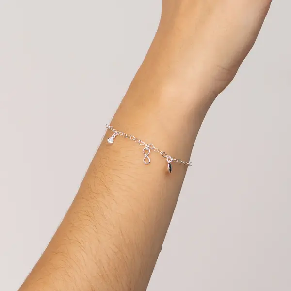 Pulseira Prata Leve Malha Coração