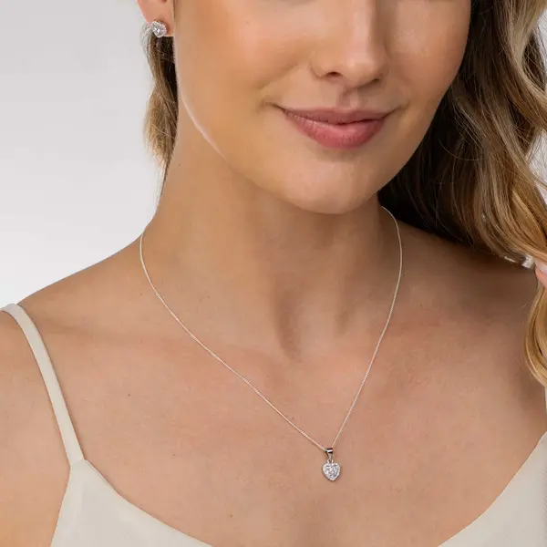 Conjunto Prata Rodinada Clássico Coração Cravejado