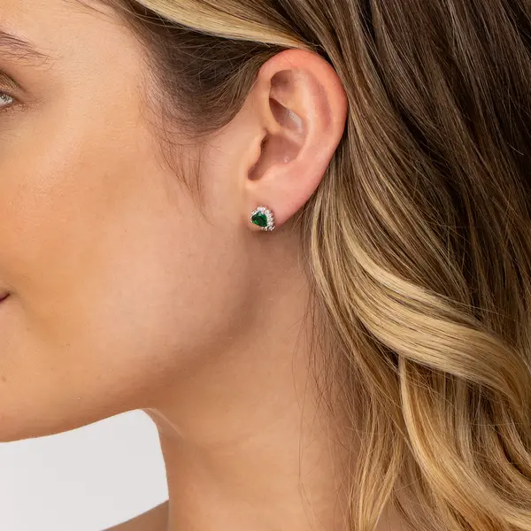 Brinco Prata Rodinada Coração Cravejado Verde