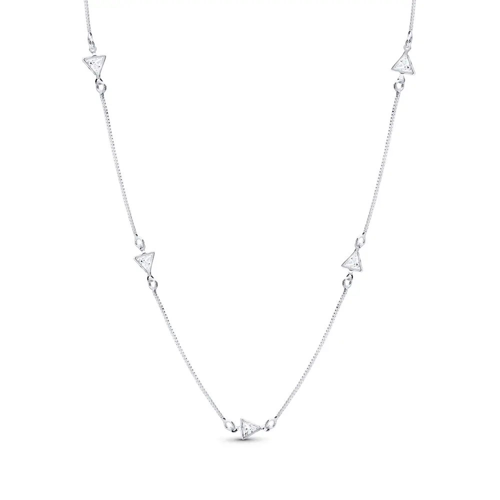 Gargantilha Prata Leve Zircônias Triangulares