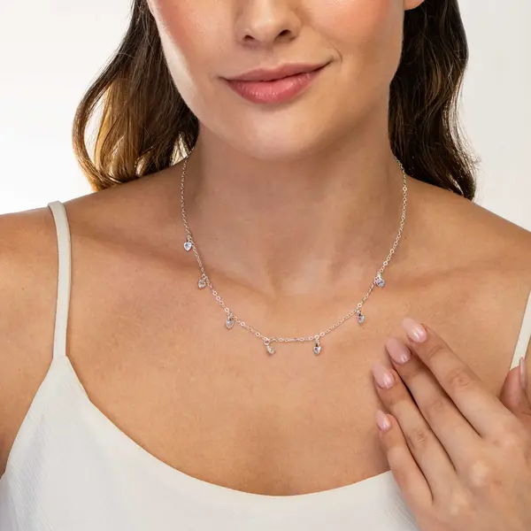 Gargantilha Prata Leve Corações em Zircônias