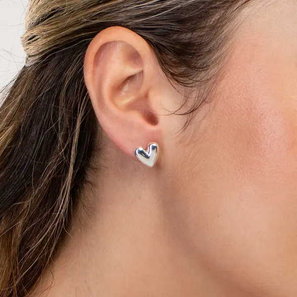 Brinco Prata Leve Coração Liso