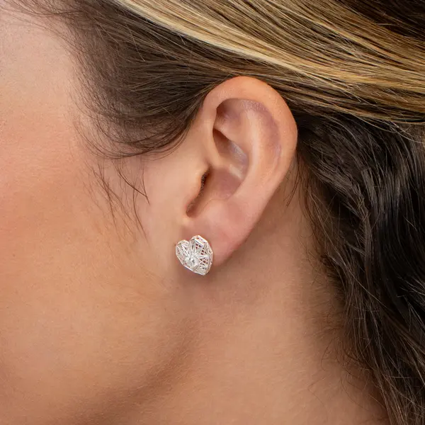 Brinco Prata Coração Malha Italiana com Zircônia