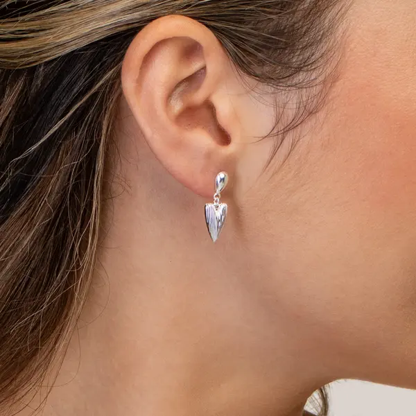 Brinco Prata Leve Coração