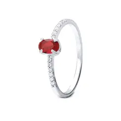 Anel Prata Com Zircônias E Pedra Oval
